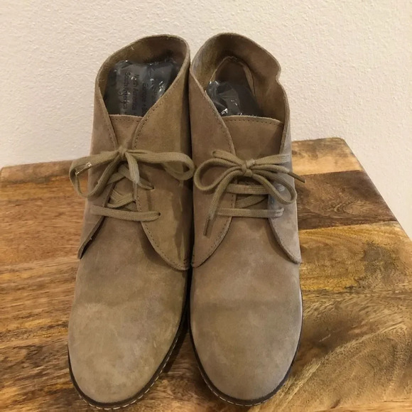 J. Crew MacAlister Suede Wedge Boots Beige - Picture 4 of 8